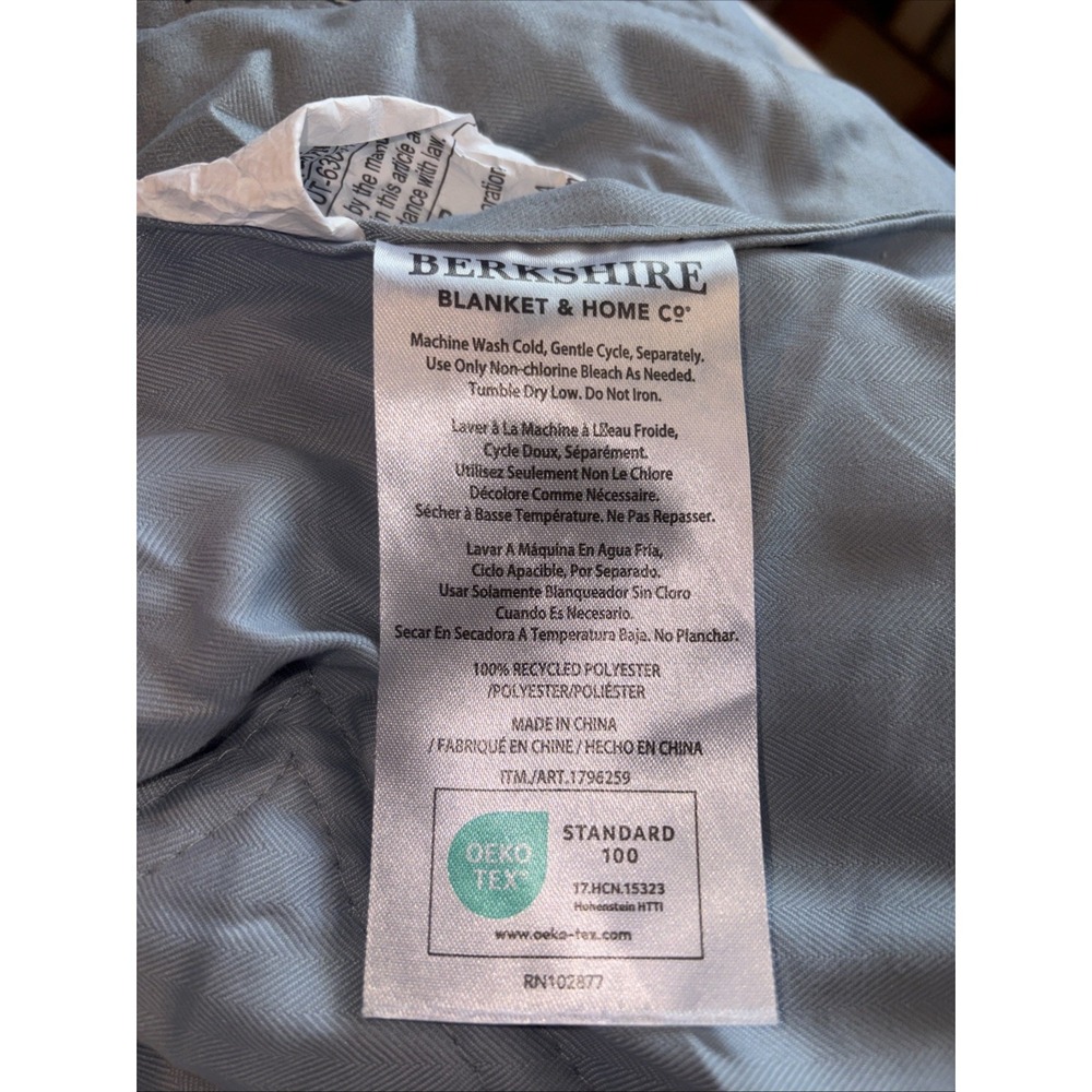 Berkshire Blanket & Home Co. Down Alternative Blanket - Queen - Picture 5 of 5
